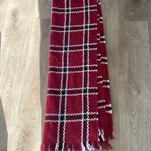 Italian Scarf/wrap red with square pattern